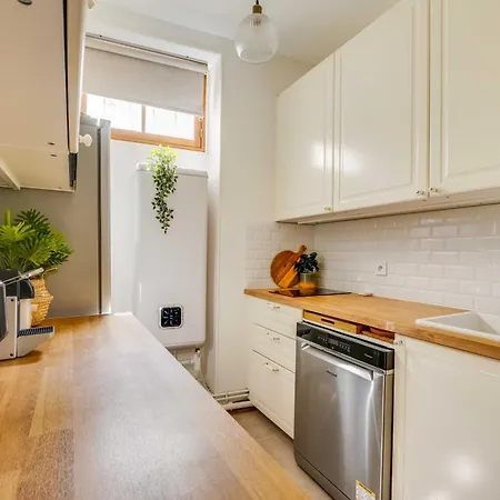 Lägenhet Cozy 2br 3p - 17e *